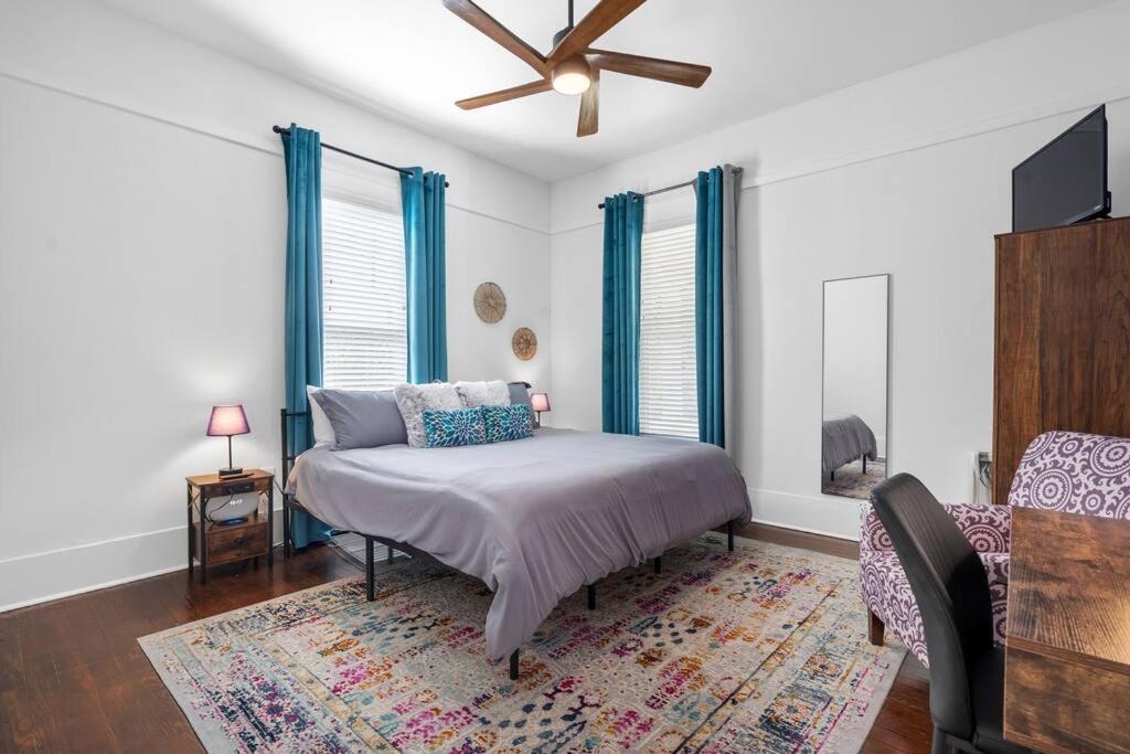 Vineyard Cottage-Pet Friendly & Walk To Oaklawn! Hot Springs Bagian luar foto