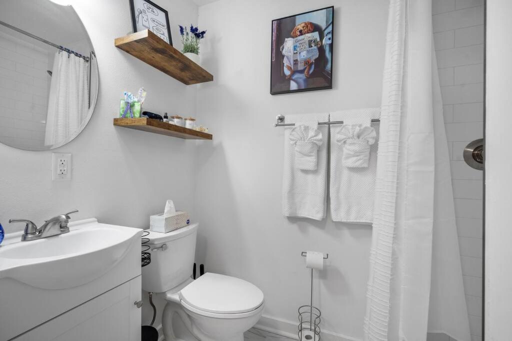 Vineyard Cottage-Pet Friendly & Walk To Oaklawn! Hot Springs Bagian luar foto